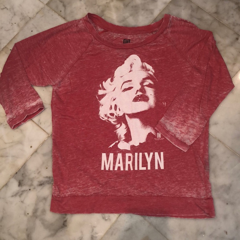 NWOT DISTRESSED LOOK MARILYN MONROE LONG SLEEVE T